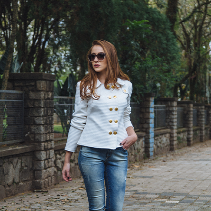 Minimal Forms Unfold Their Quiet Beauty